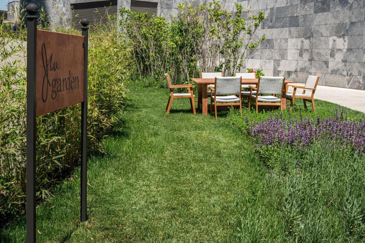 Jw Marriott Hotel Istanbul Marmara Sea Εξωτερικό φωτογραφία The garden