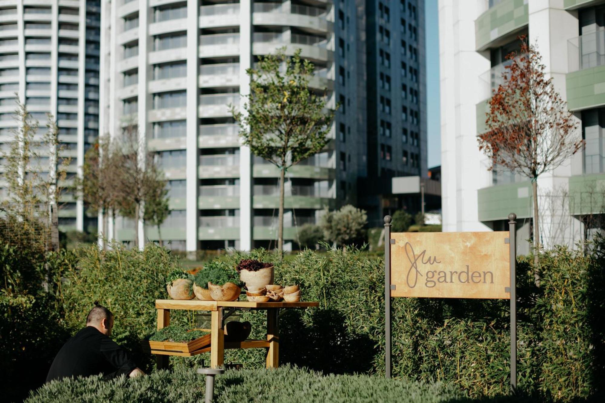 Jw Marriott Hotel Istanbul Marmara Sea Εξωτερικό φωτογραφία The garden