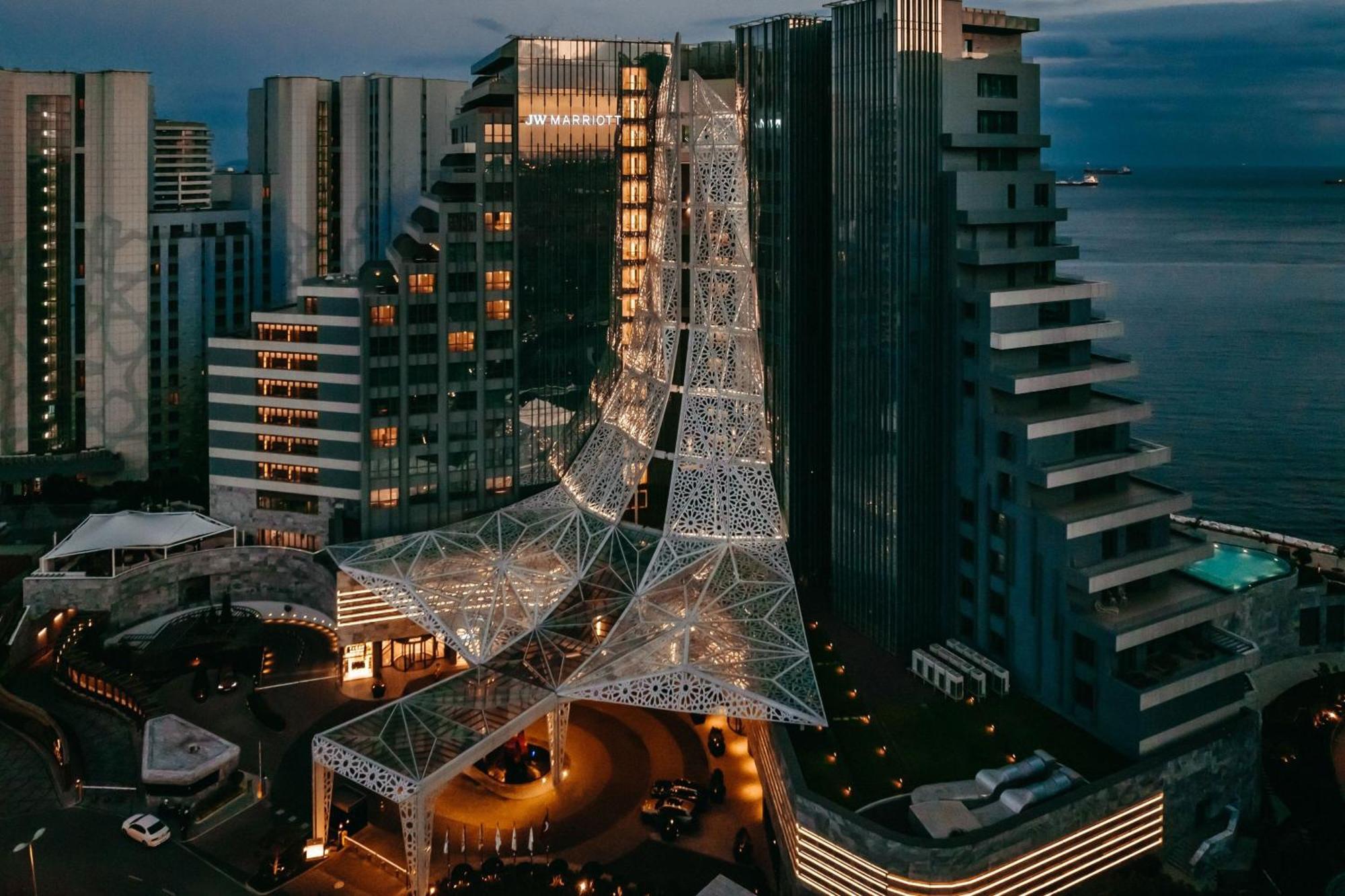 Jw Marriott Hotel Istanbul Marmara Sea Εξωτερικό φωτογραφία The Ritz-Carlton, Maldives, Filithelidhoo